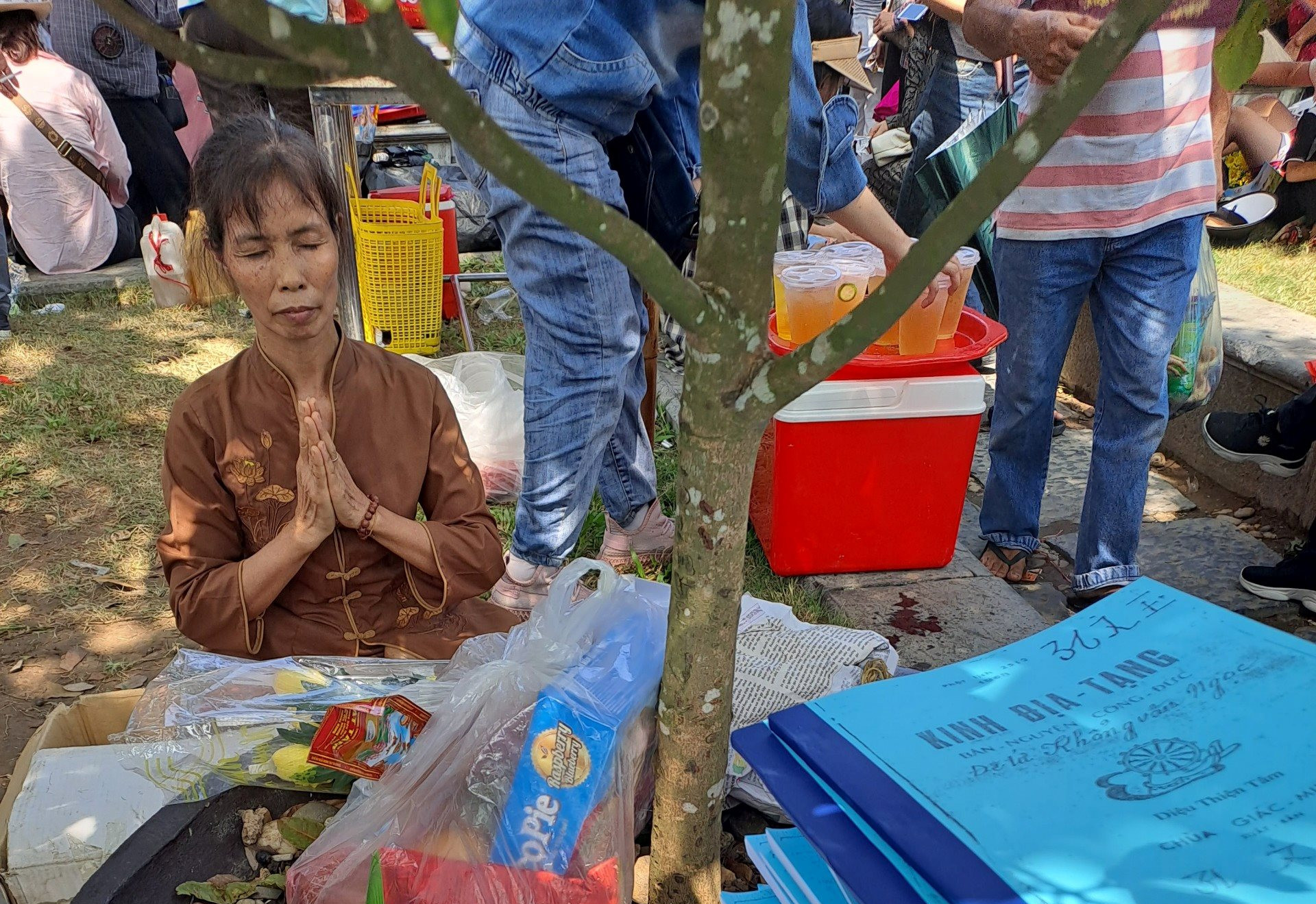 Phát hiện đối tượng tán phát tài liệu tôn giáo trái phép tại lễ hội mùa thu Côn Sơn - Kiếp Bạc